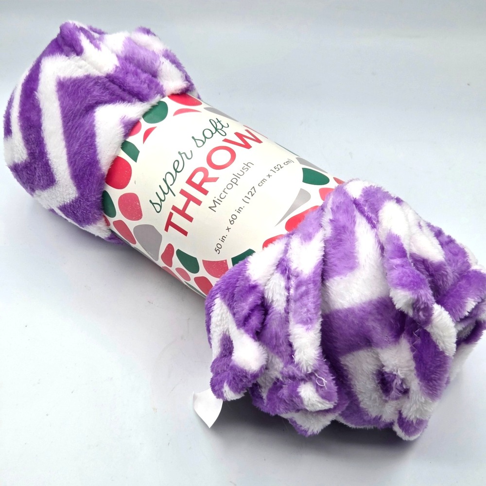Microplush Super Soft Throw Blanket Purple and White Chevron Pattern 50" x 60"